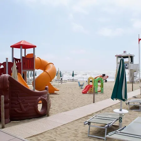 Cristina N. 01 * Lido di Jesolo